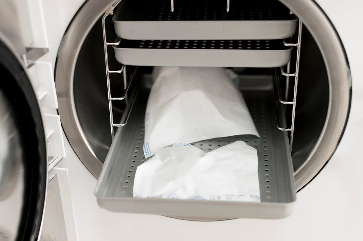 Steam Sterilizers Keep Medical Tools