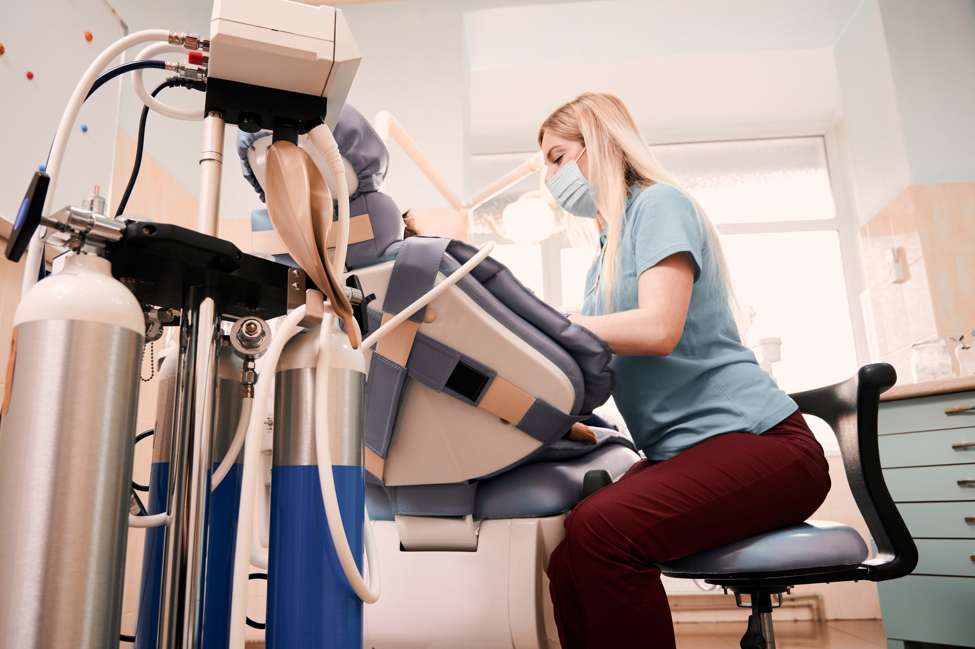 Improving Surgical Outcomes with Ergonomic Saddle Stools
