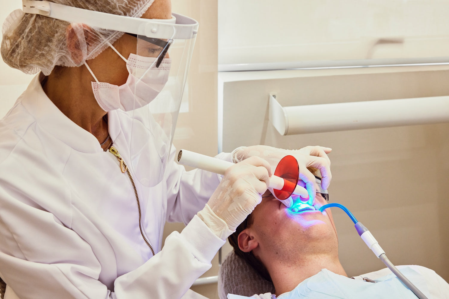 A Dentist’s Dream: Why Dentists Love Saddle Stools
