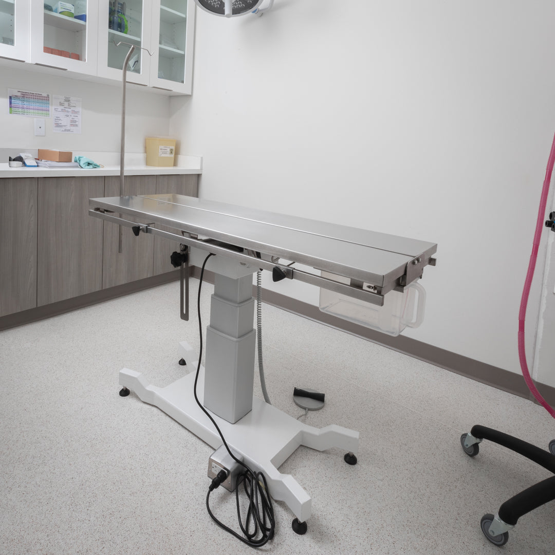 Table vétérinaire universelle FT-886 — Table d'opération V-top avancée